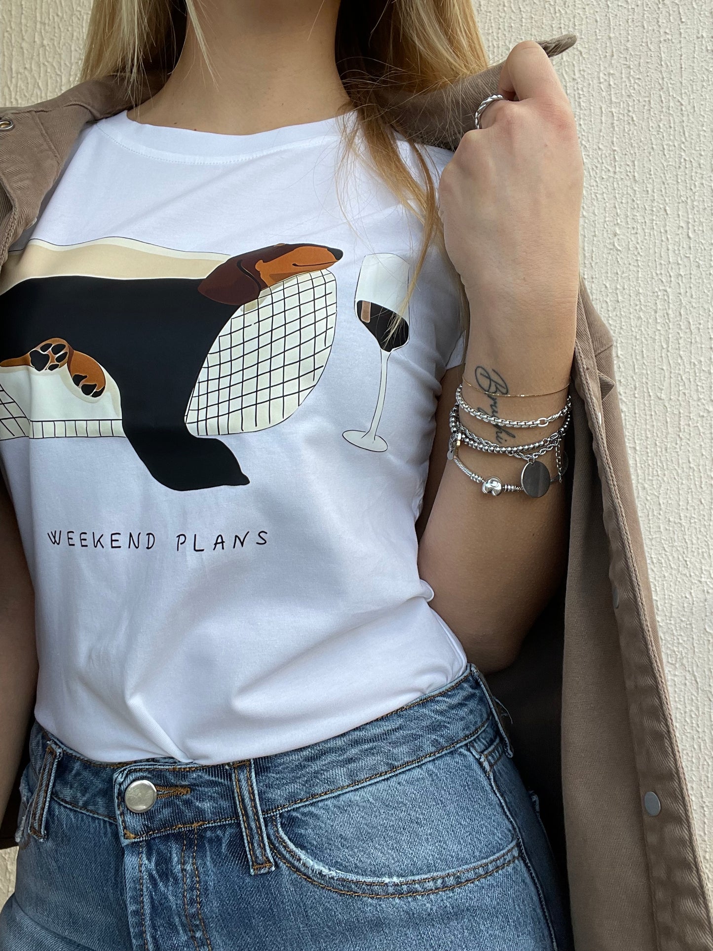 T-SHIRT “WEEKEND PLANS”