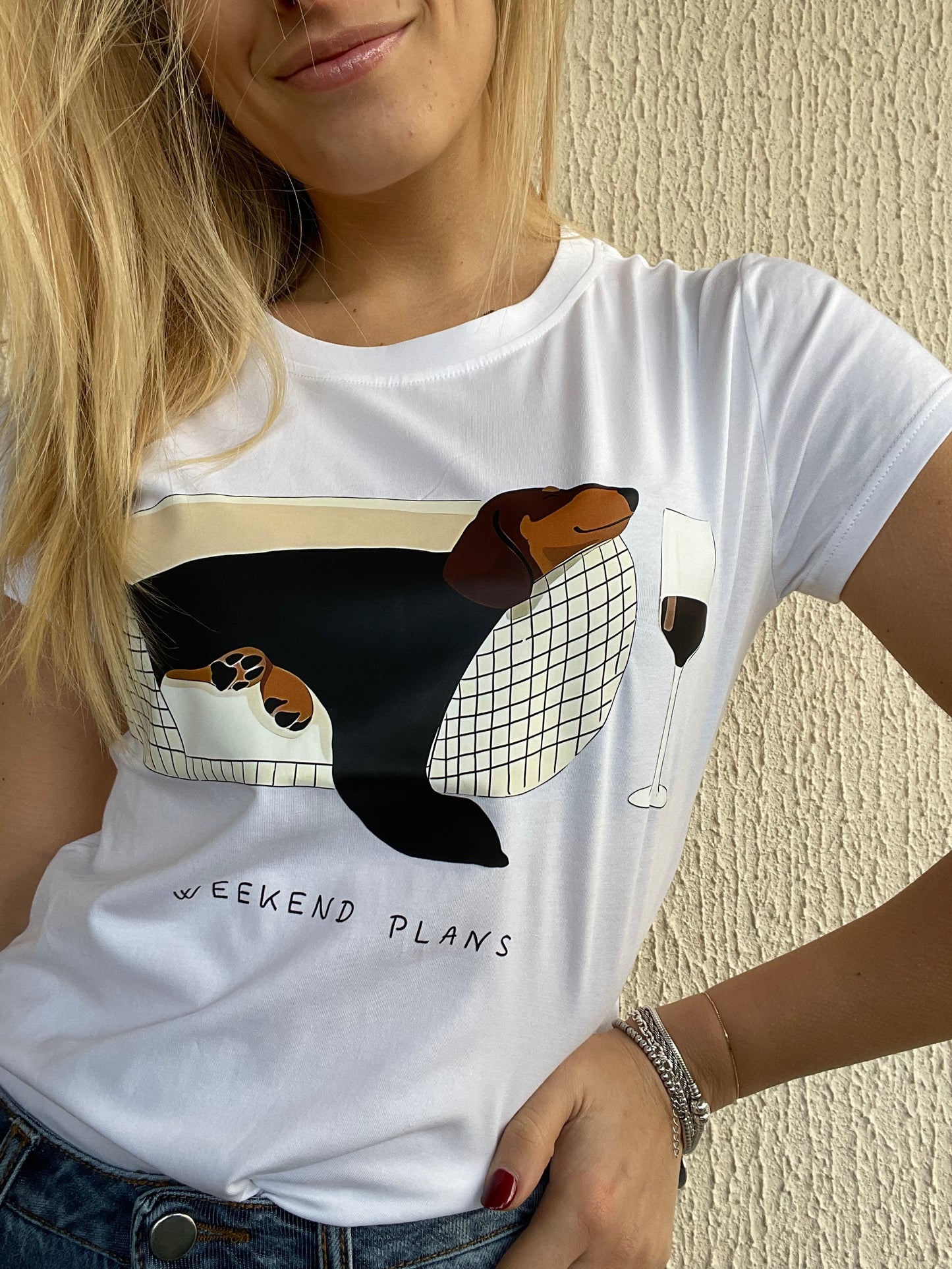 T-SHIRT “WEEKEND PLANS”